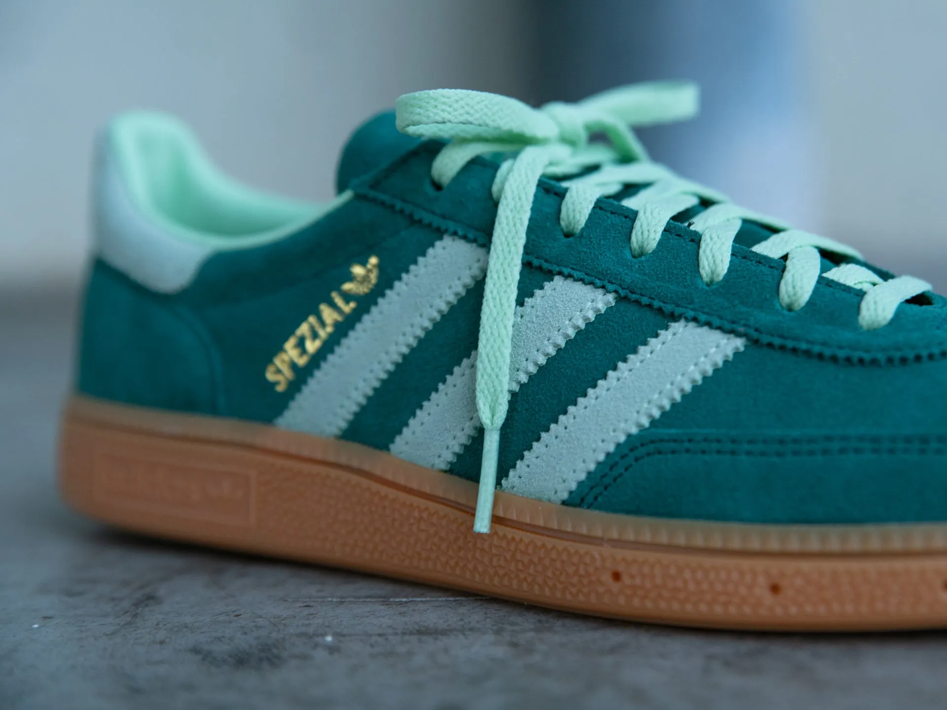 Adidas Women's Handball Spezial 'Collegiate Green/Semi Green Spark'