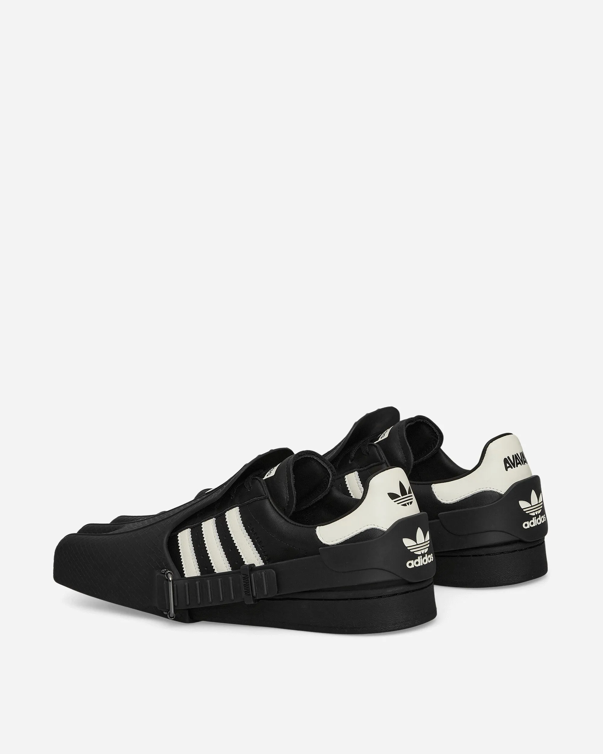 Avavav Superfinger Superstar Sneakers Core Black / Cream White