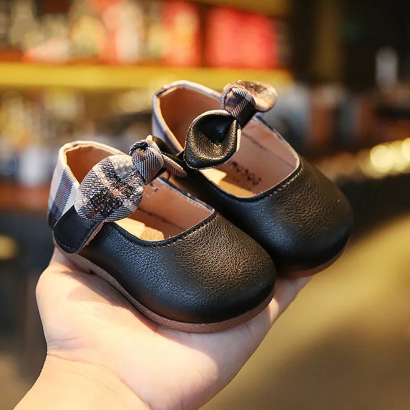 Baby soft bottom toddler shoes