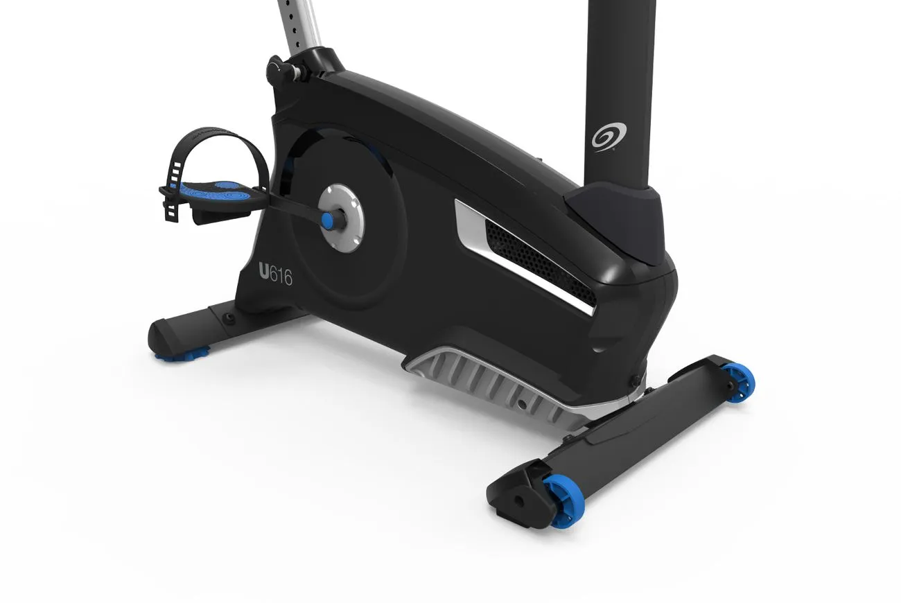 Nautilus U616 Upright Exercise Bike