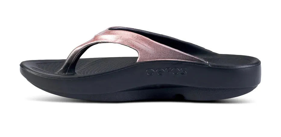 Women's Oofos OOlala Luxe Sanda Color: Rose Sparkle